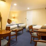 Imperial מלון 3*