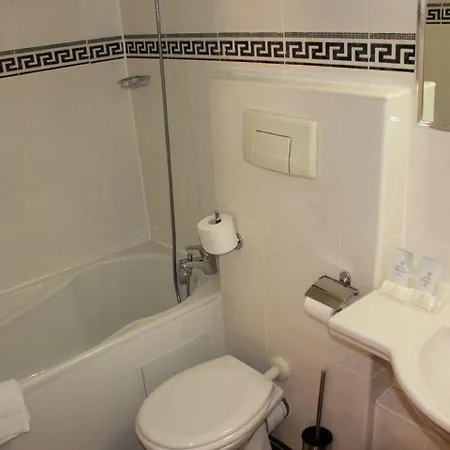 Imperial Hotel Paris