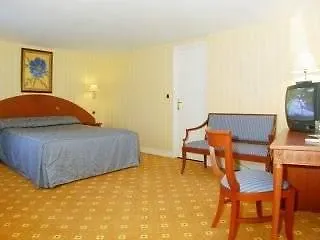 Imperial Hotel 3*