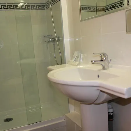 Imperial 3* Paryż